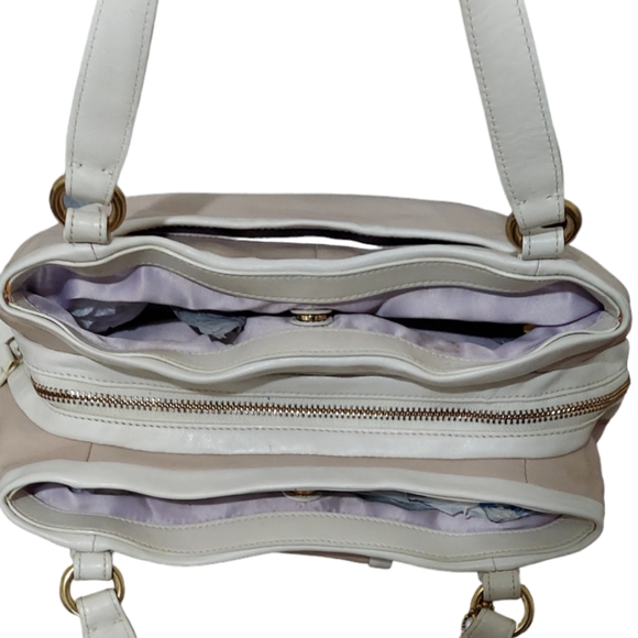 Coach Cricket Tri Tonal Shoulder Hobo Gently Loved - Picture 9 of 10